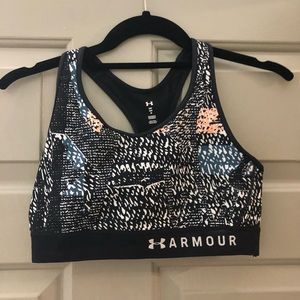 Underarmour Sports Bra size medium